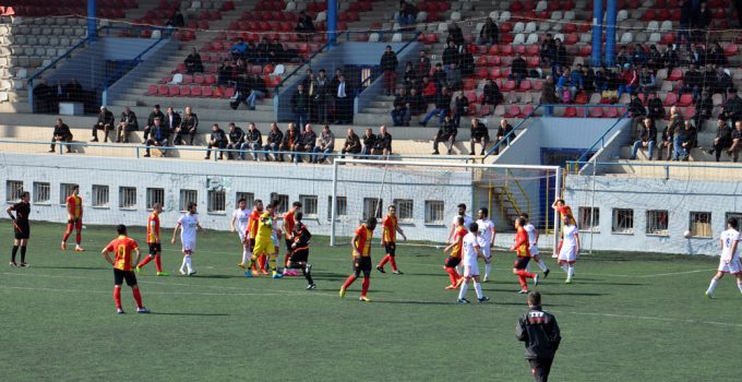 İdmanocağı 1: 2 Gürpınarspor