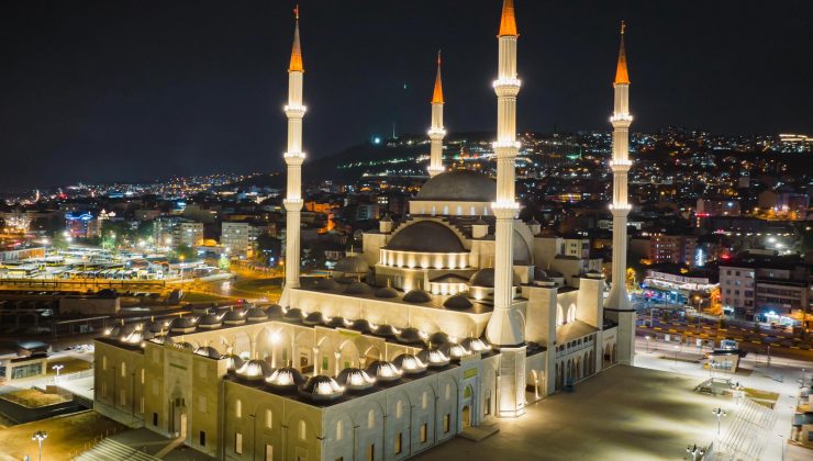 Hanife Hatun Camii ve Külliyesi açıldı